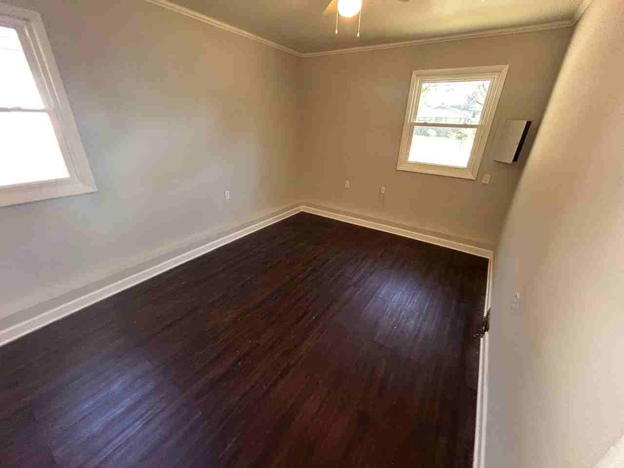 4913 Westwood Dr Nw - Photo 4 of 11