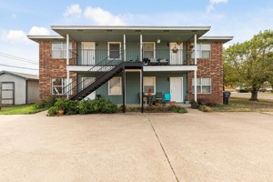 featured image of 2324 Breezy Dr