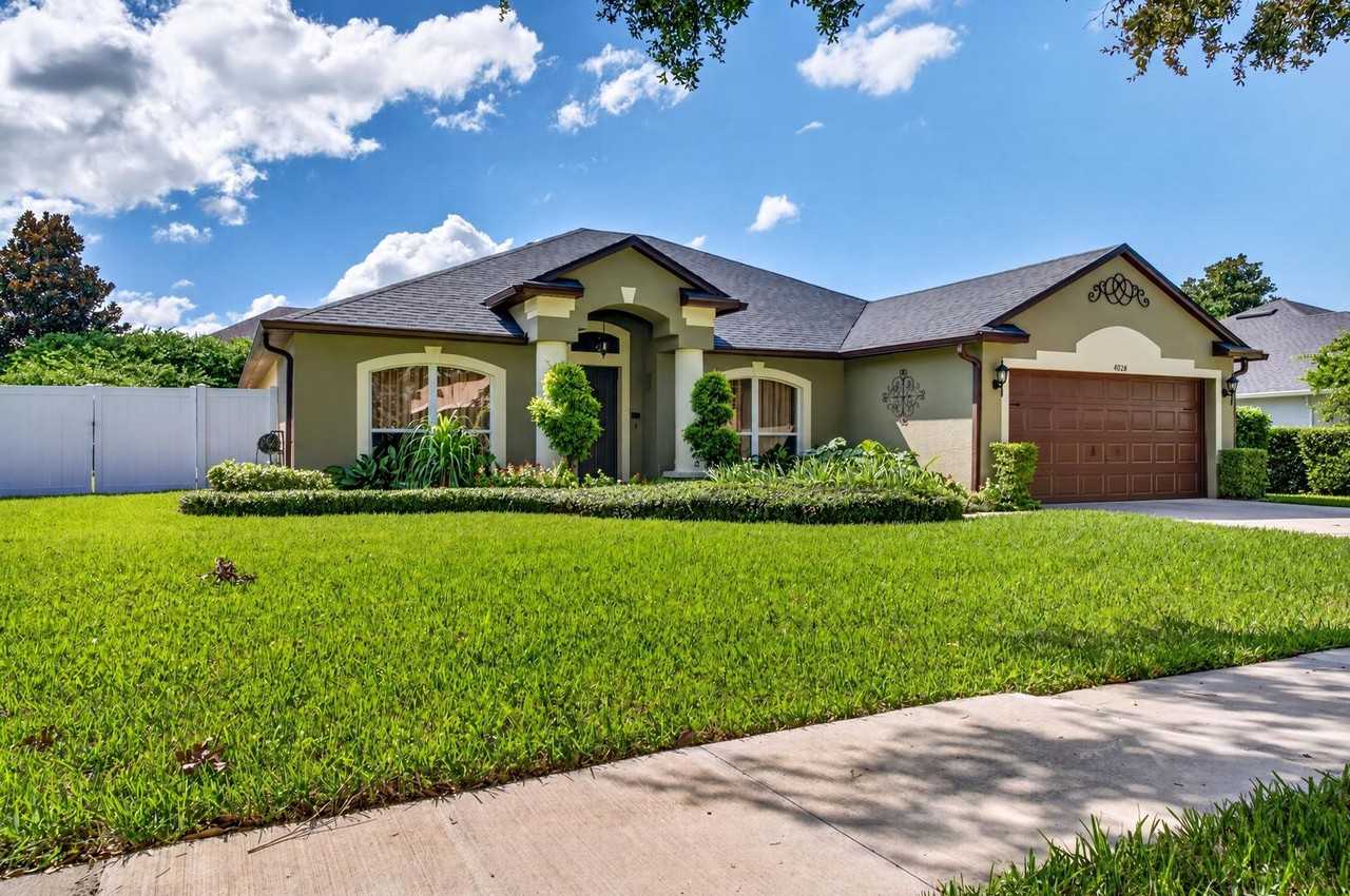 4928 Lazy Oaks Way - Photo 4 of 50