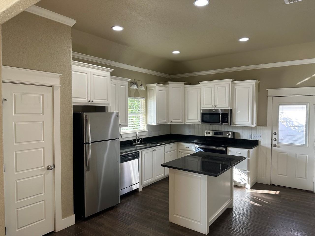 1225 Cabernet Dr - Photo 5 of 5