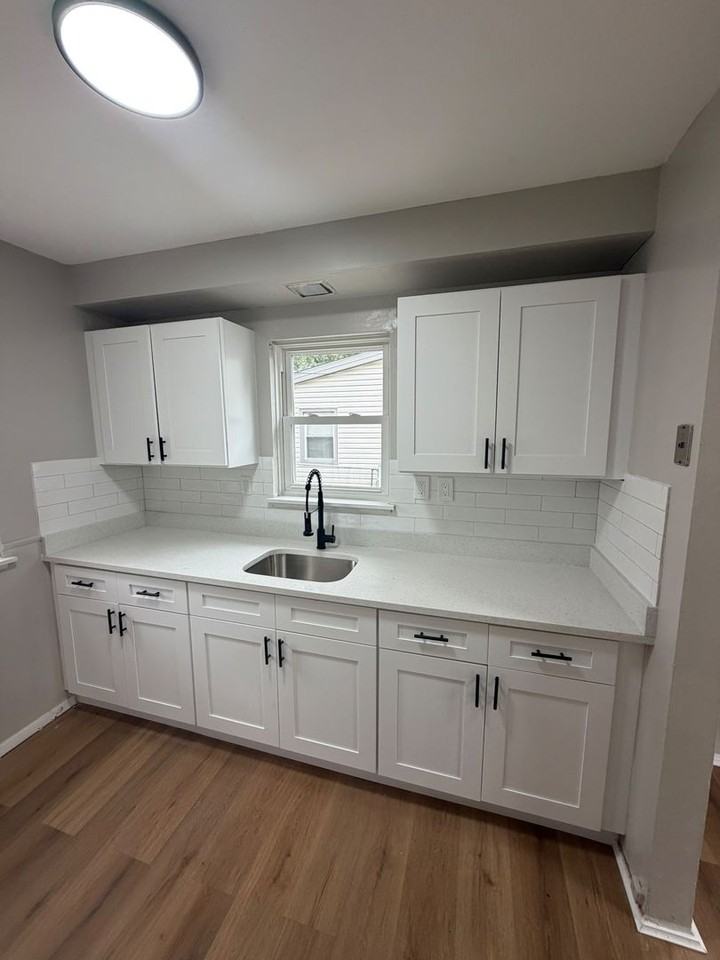 26490 Drakefield Ave - Photo 5 of 20
