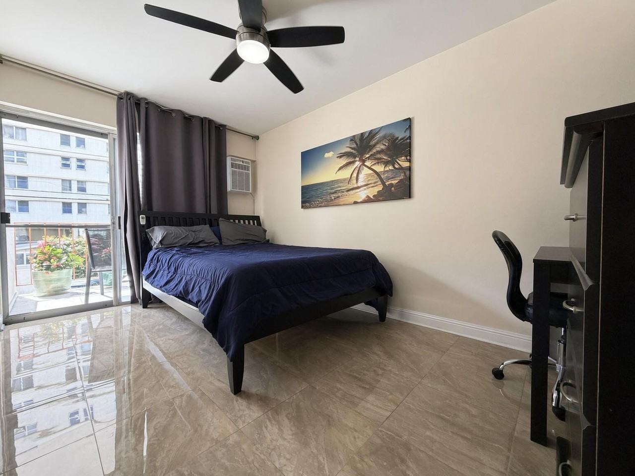 238 Liliuokalani Ave #201 - Photo 6 of 15