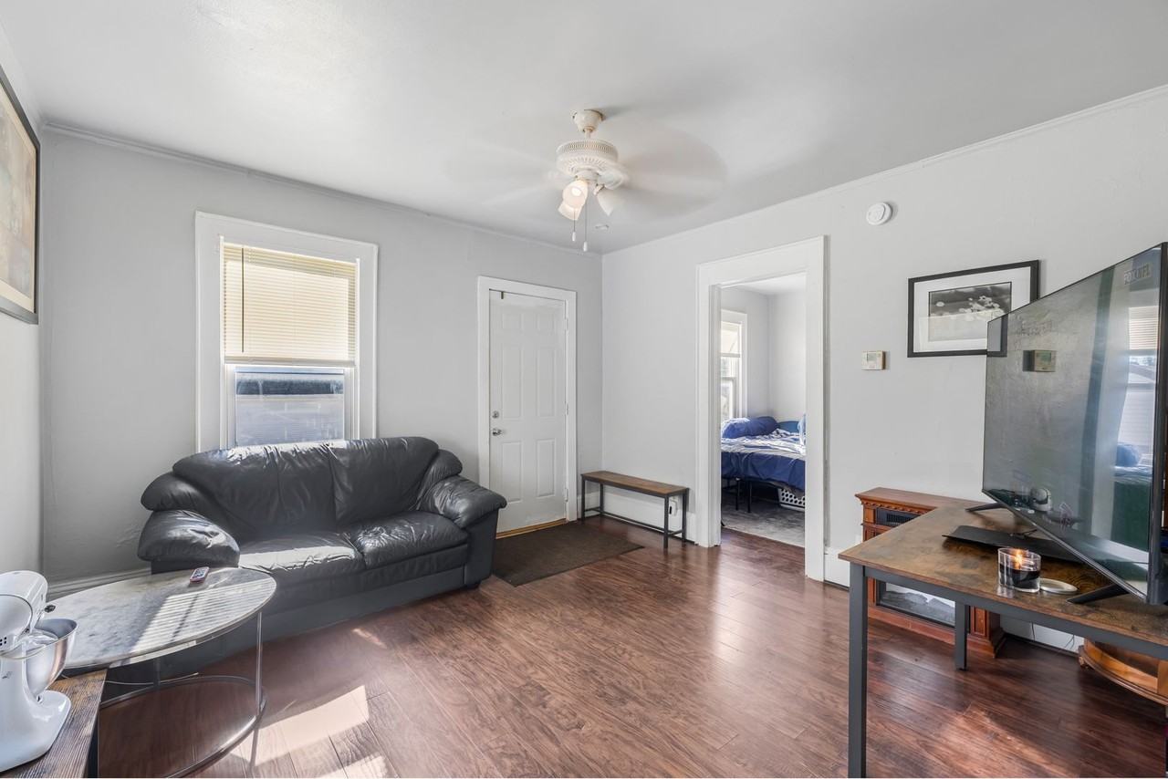 3947 E Squire Ave - Photo 3 of 11