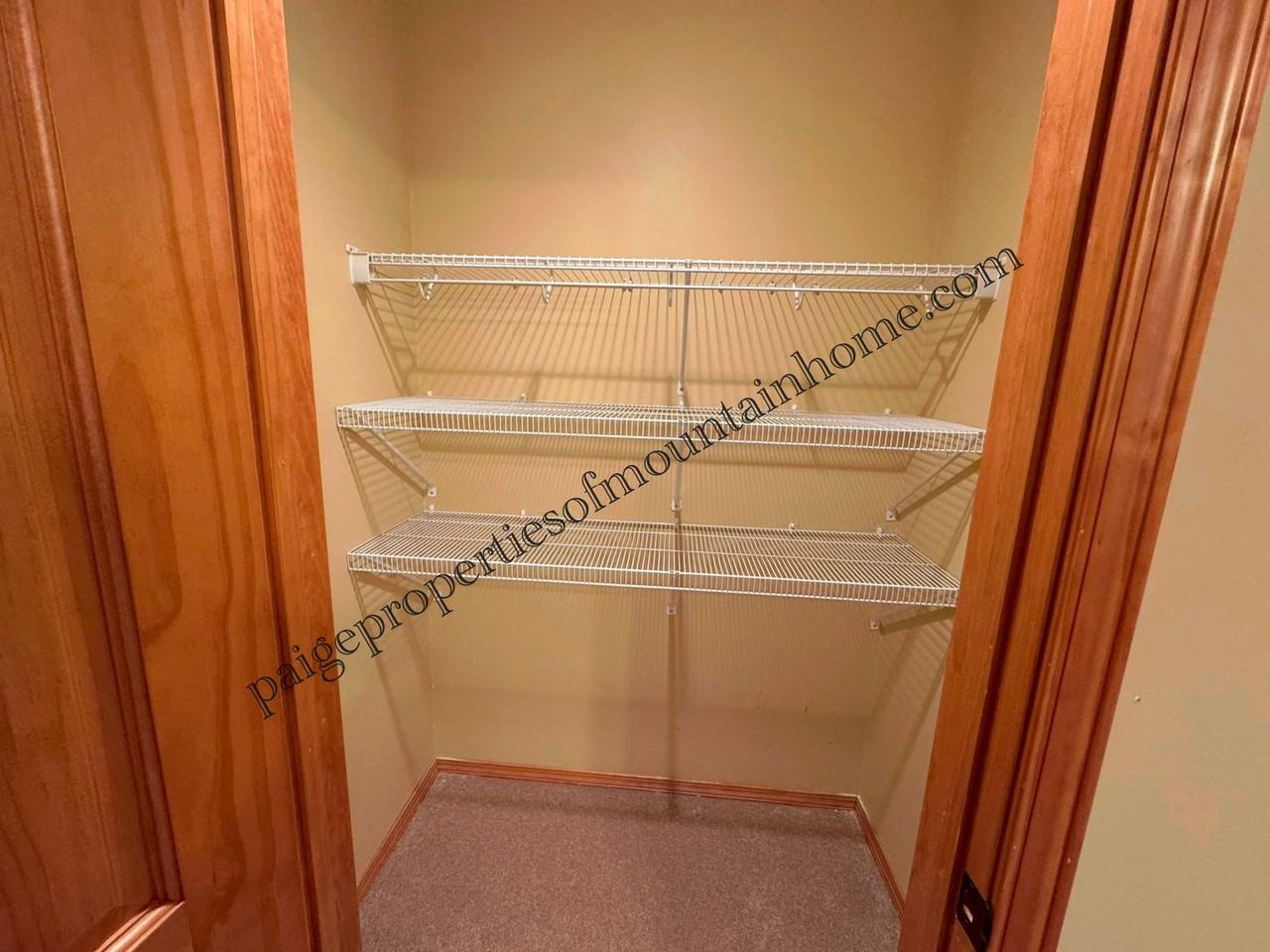 109 Ferncliff Pt - Photo 4 of 43