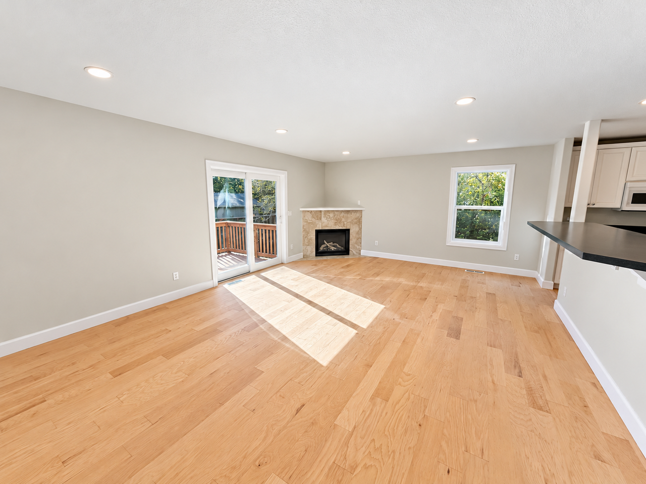 9338 Sw Taylor St - Photo 7 of 29