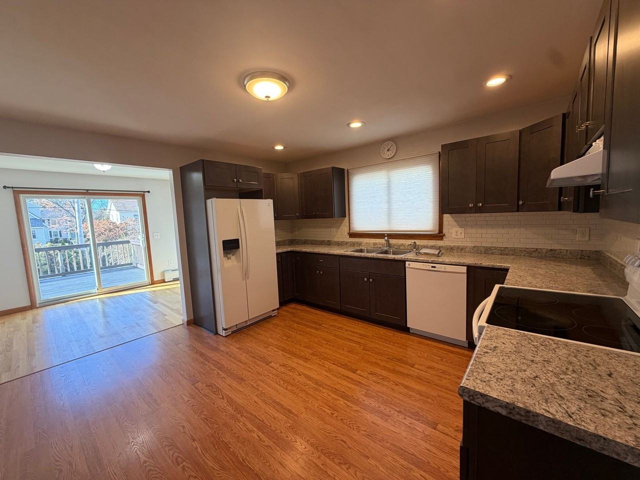 34 Putnam Ave - Photo 7 of 15