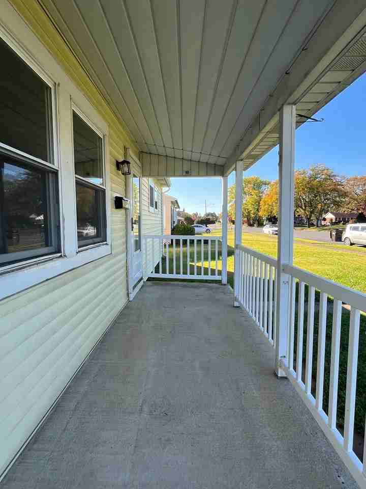 2524 West Blvd - Photo 2 of 15