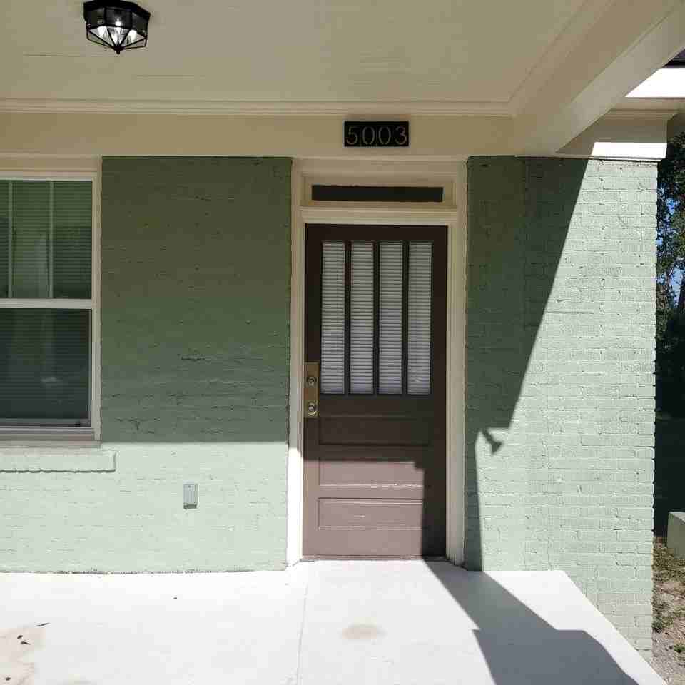 5003 Burke Ave - Photo 4 of 23