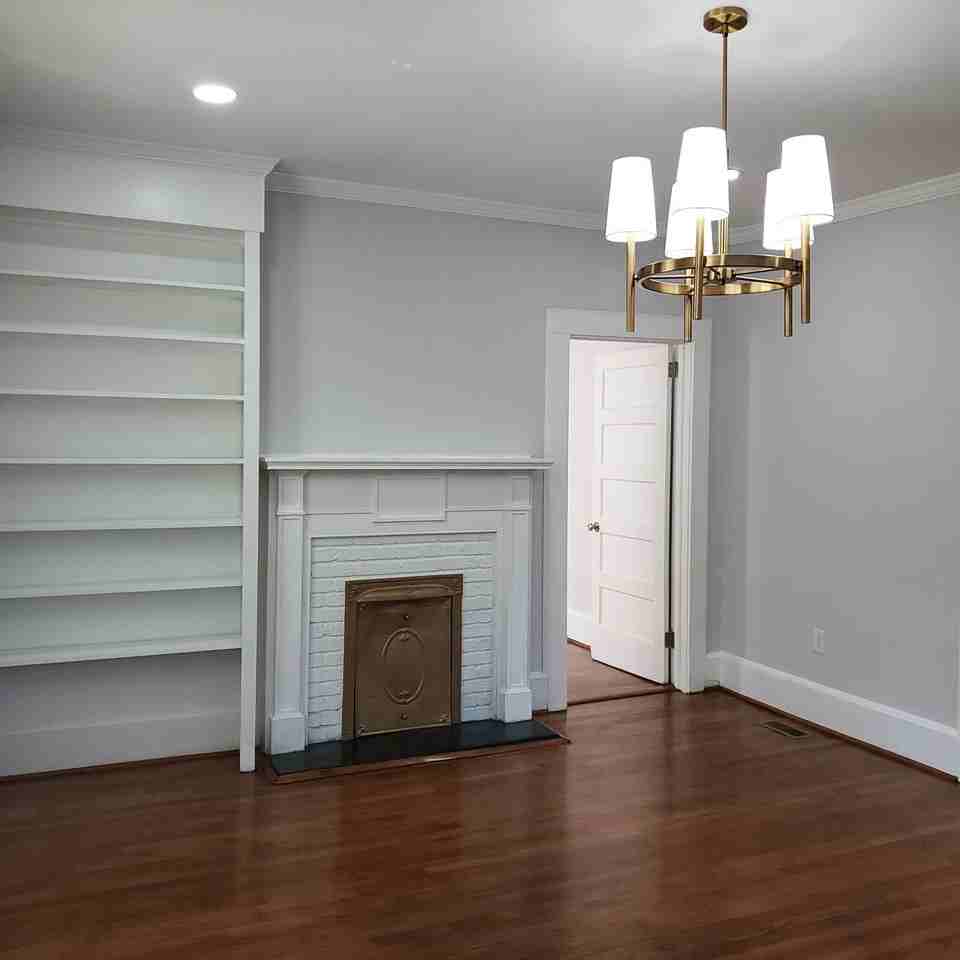 5003 Burke Ave - Photo 6 of 23