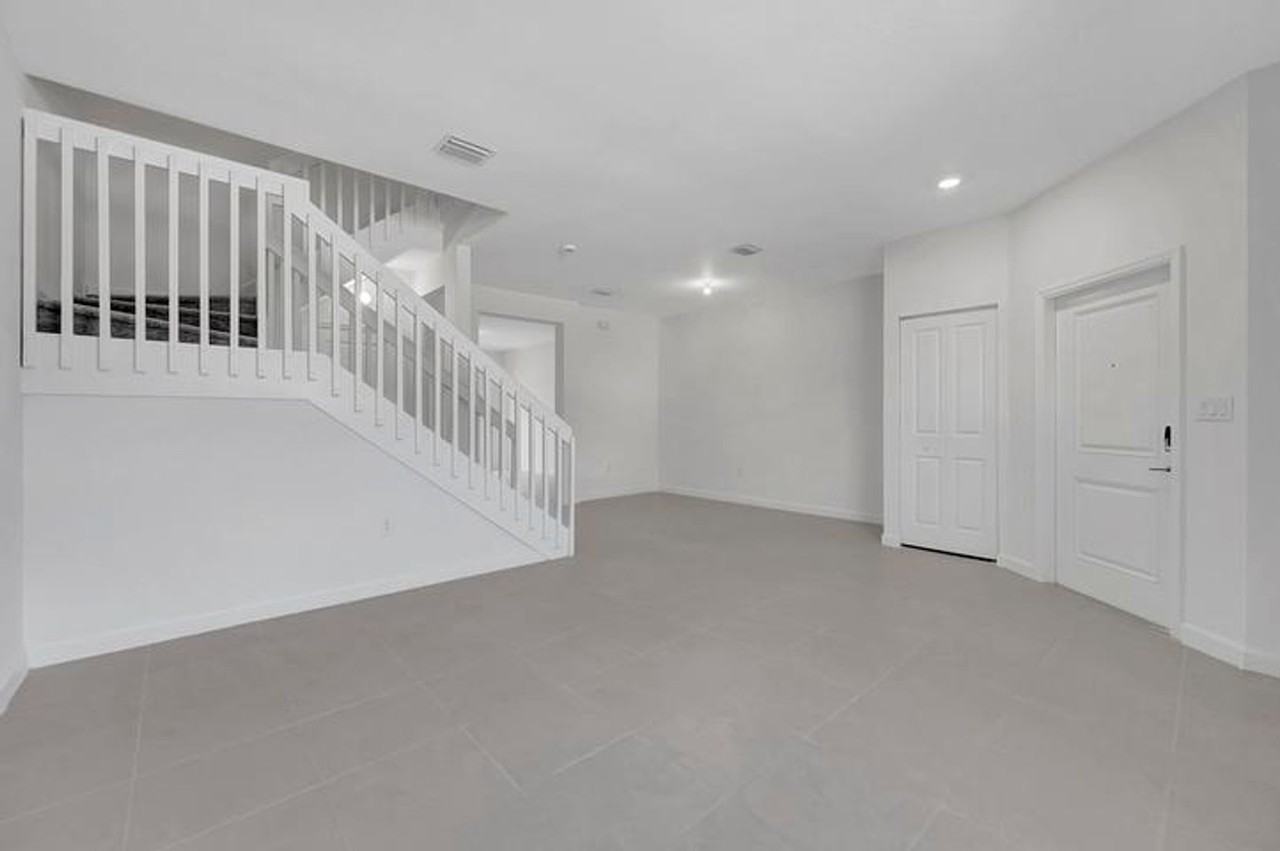 2587 Se 26th Ct - Photo 7 of 19
