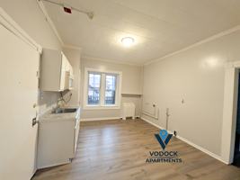 featured image of 688 High St #1R