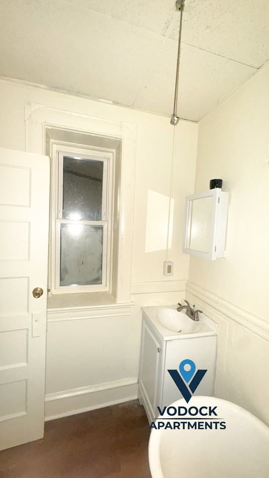 43 Mosher St #2 - Photo 3 of 13