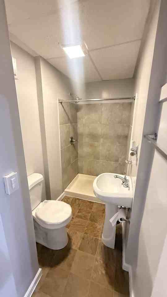 688 High St #1L - Photo 3 of 11