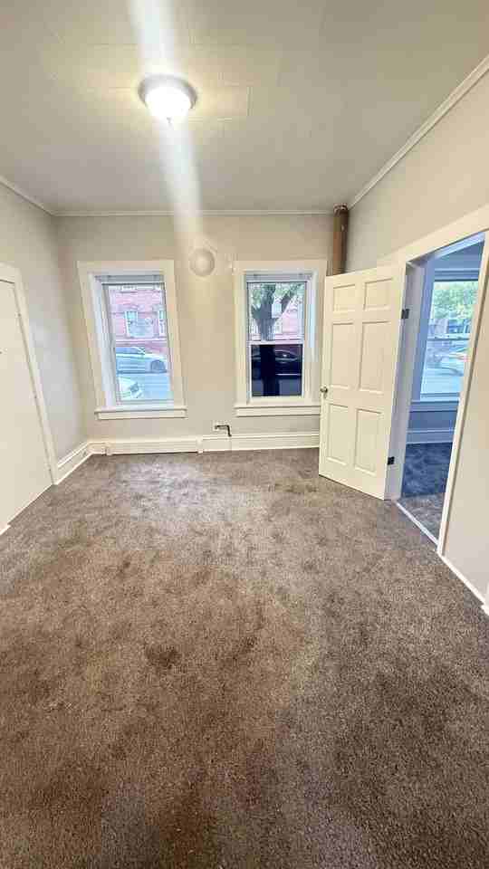 688 High St #1L - Photo 4 of 11