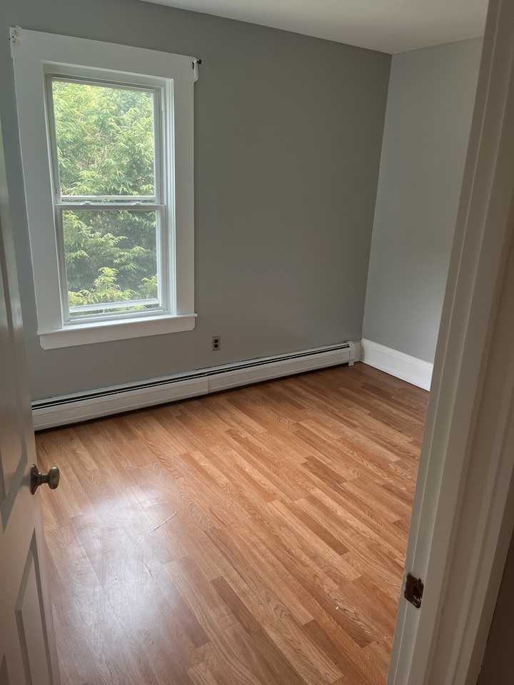 74 Linden St #2 - Photo 4 of 8
