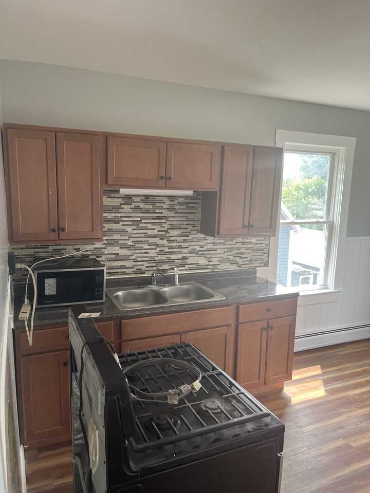 74 Linden St #2 - Photo 5 of 8