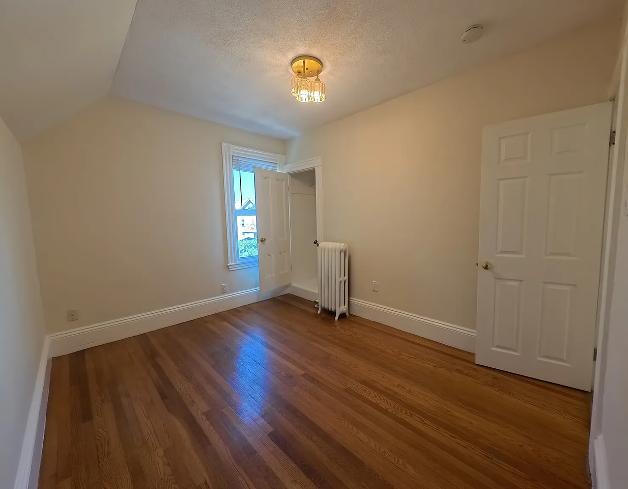 29 Watts St #2 - Photo 5 of 16