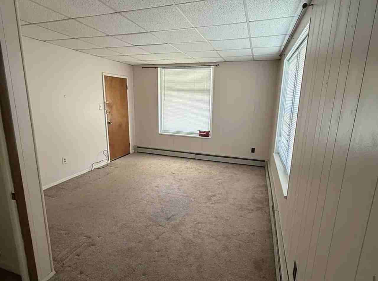 1939 Whitehall Ave #2 - Photo 4 of 7