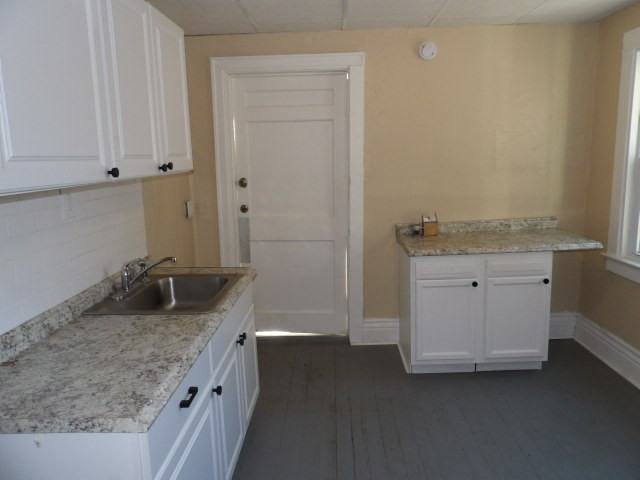 423 Breckenridge St #2 - Photo 7 of 12