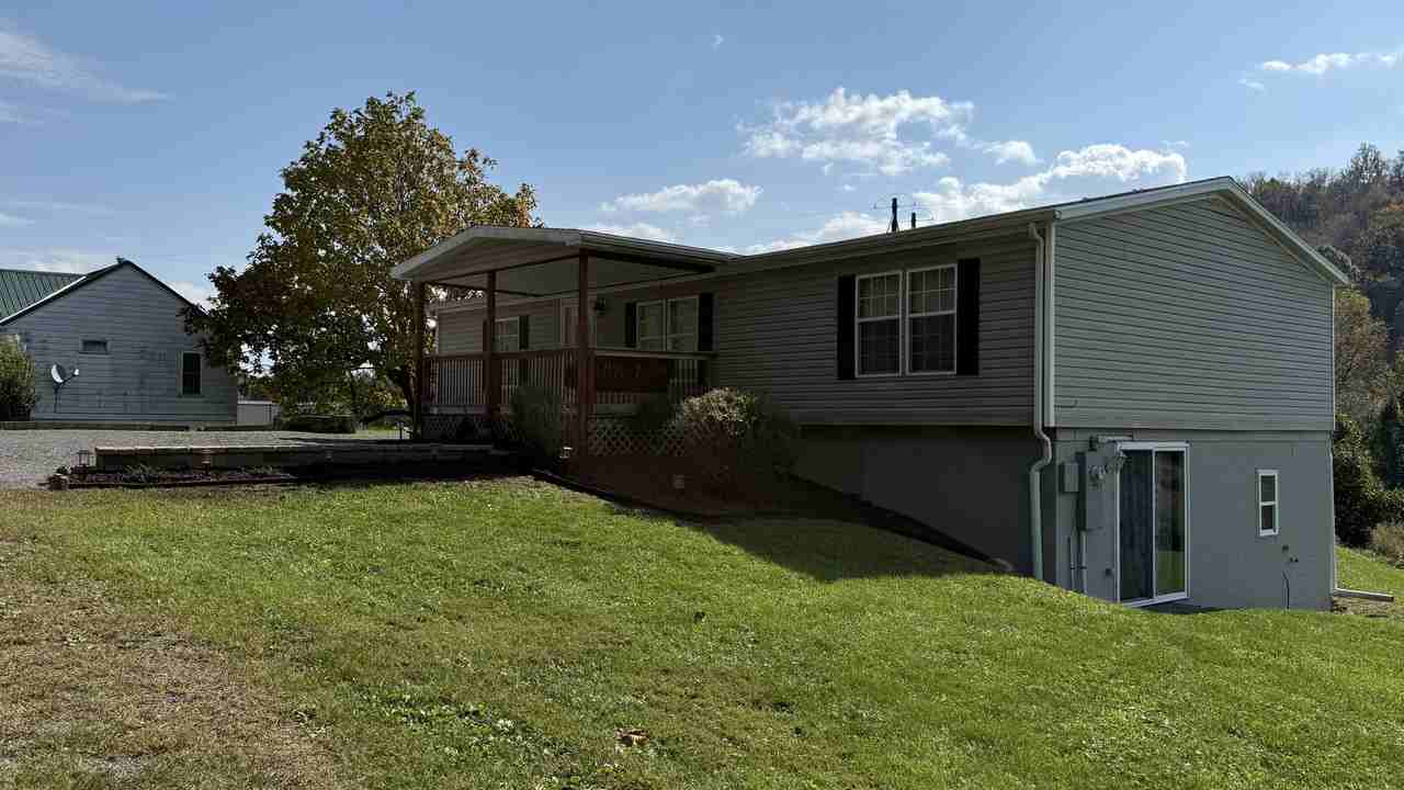 526 Barnetts Run Rd #NA - Photo 4 of 16