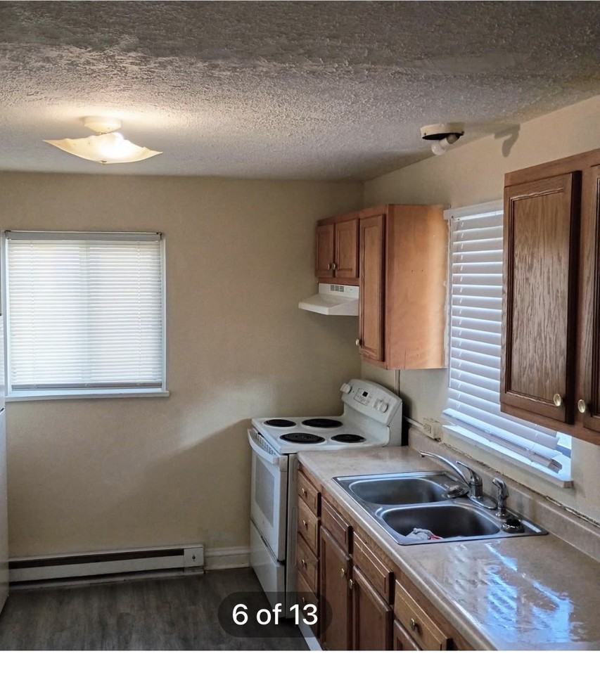 1453 6th Ave #NA - Photo 3 of 4
