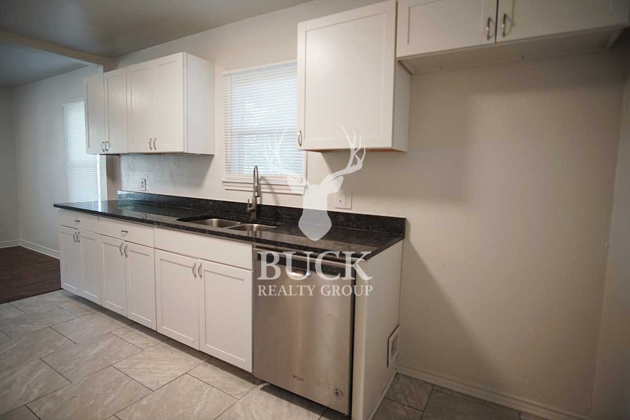 1400 Ne 43rd St #NA - Photo 3 of 18