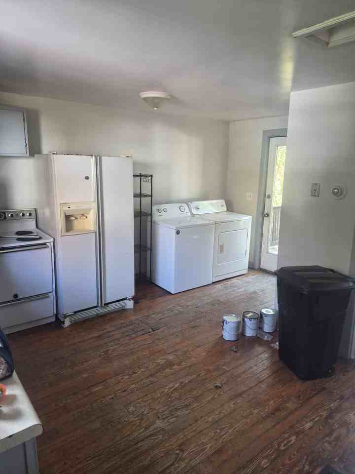 1 Florence Street Pl #1 - Photo 3 of 8