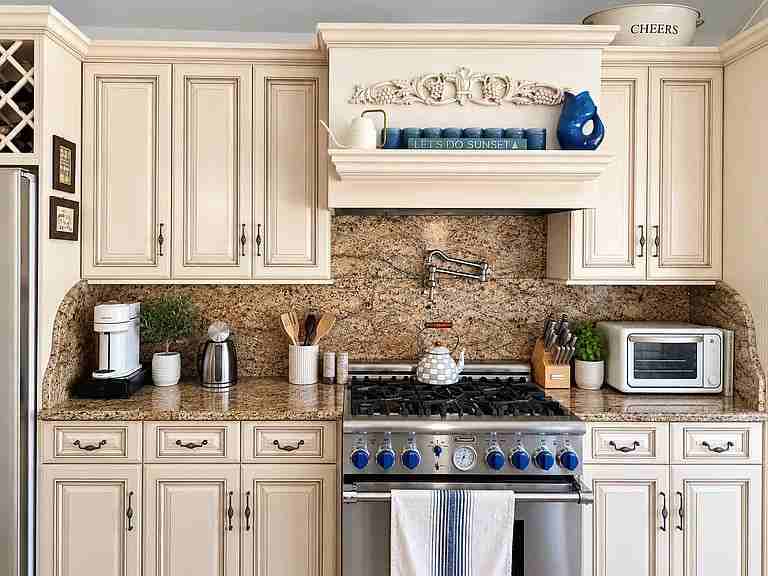 70 Suffolk Rd #NA - Photo 6 of 15