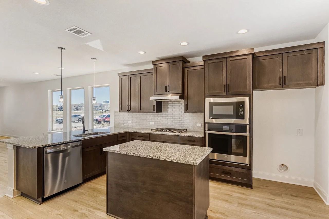 175 International St #NA - Photo 2 of 8