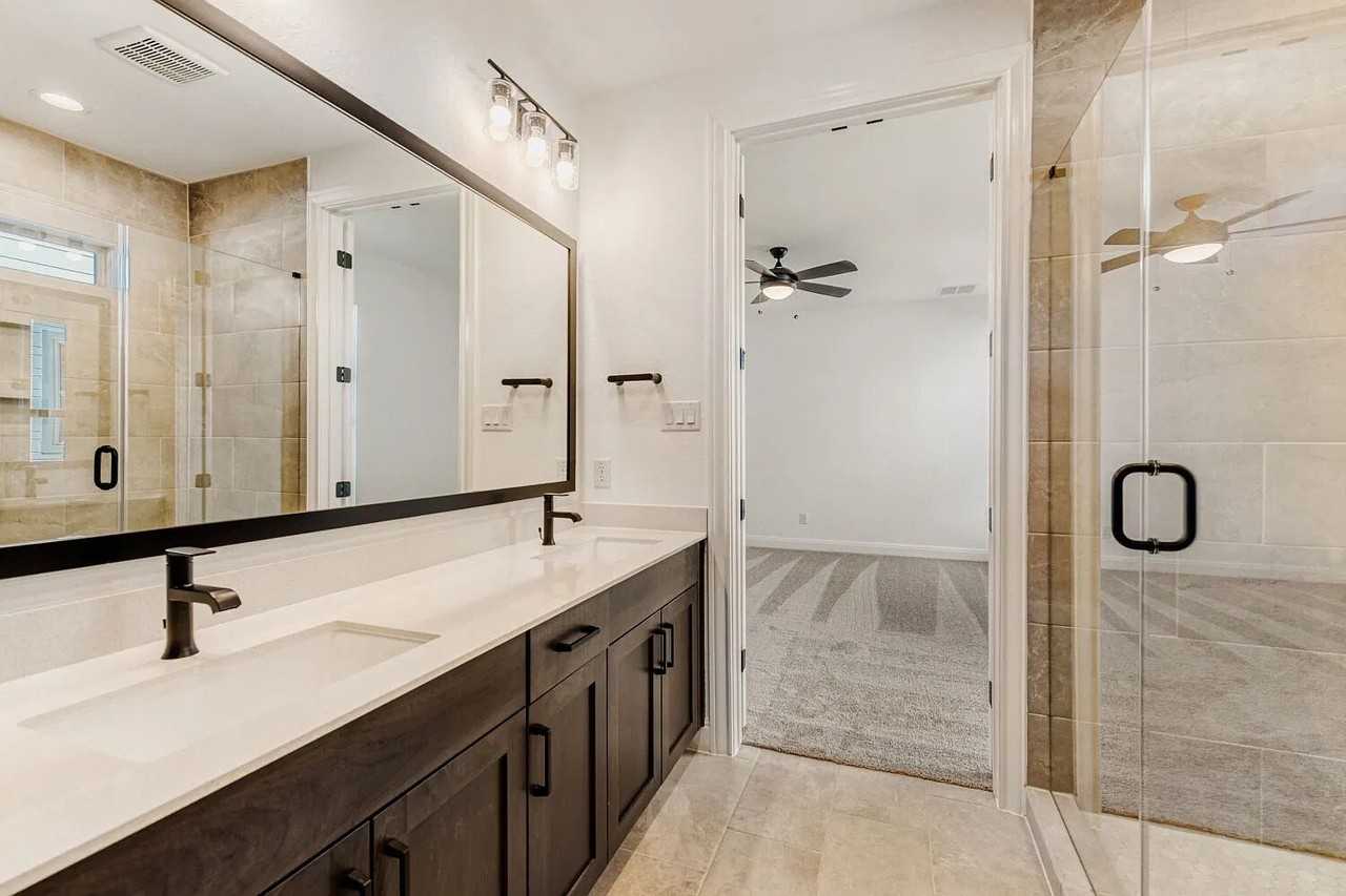 175 International St #NA - Photo 5 of 8