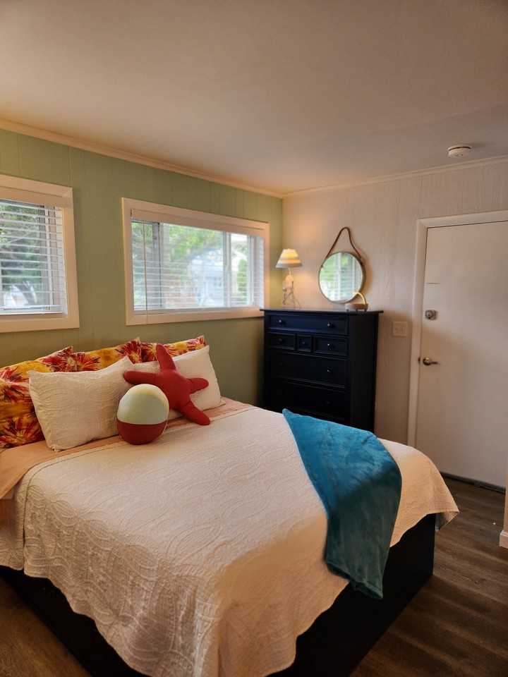 130 Reservoir Rd #B - Photo 3 of 17