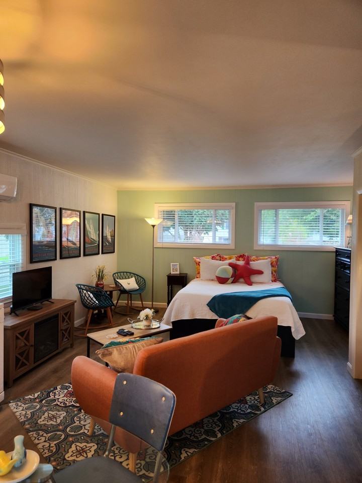 130 Reservoir Rd #B - Photo 5 of 17