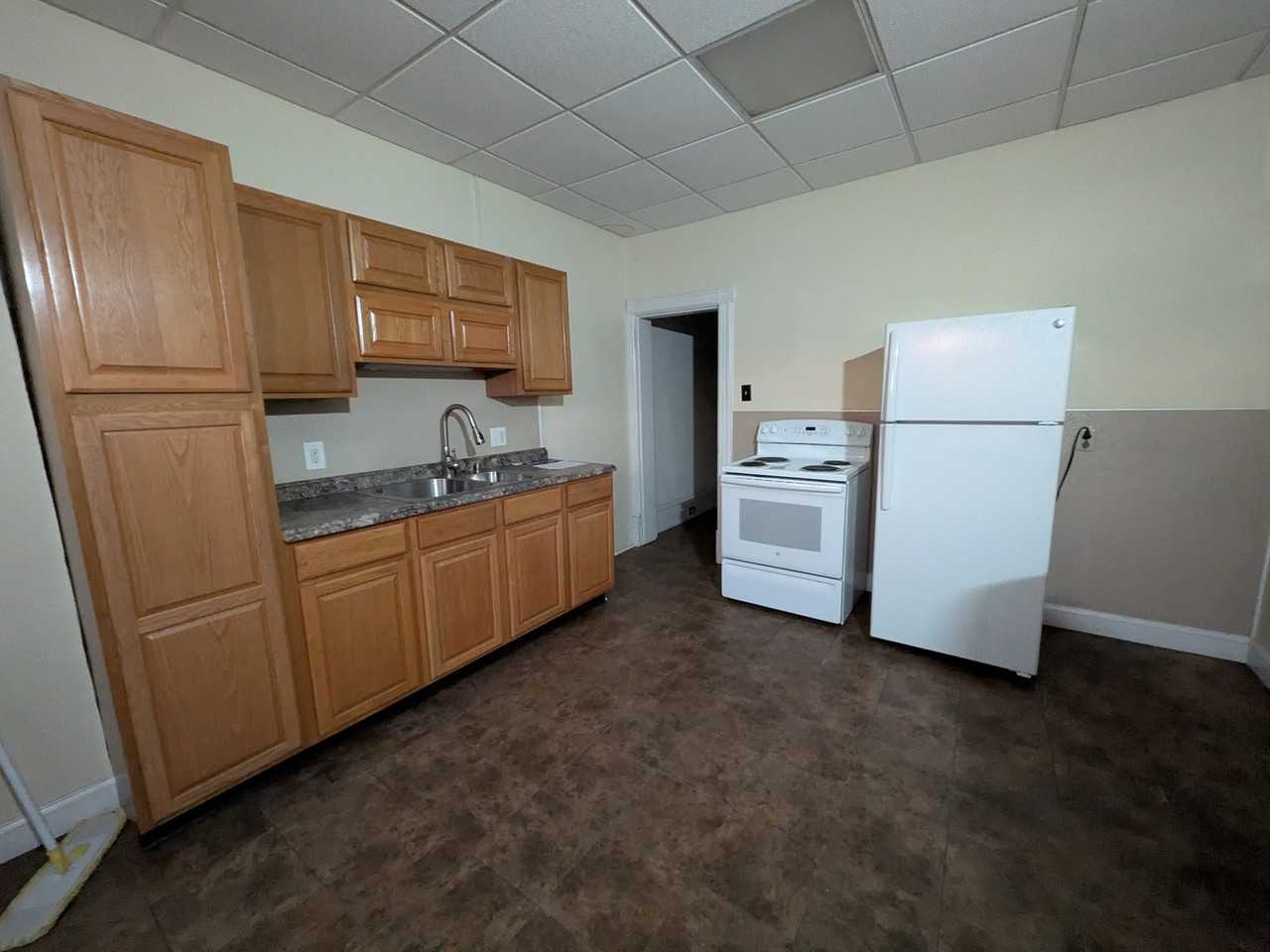 501 N 8th St #2 - Photo 3 of 10