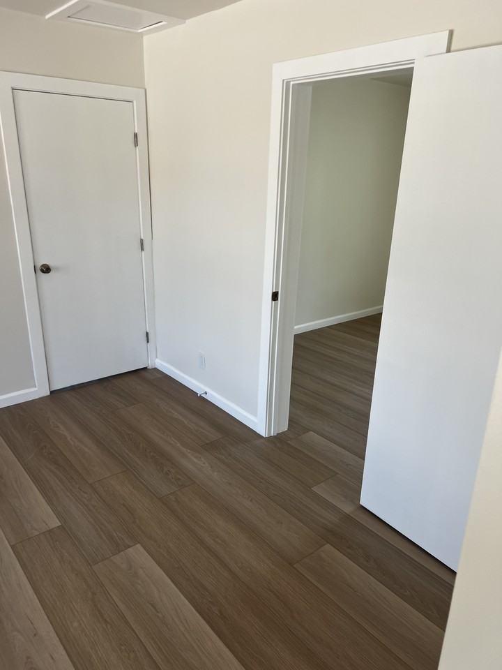 135 E 31st St #135 - Photo 3 of 19