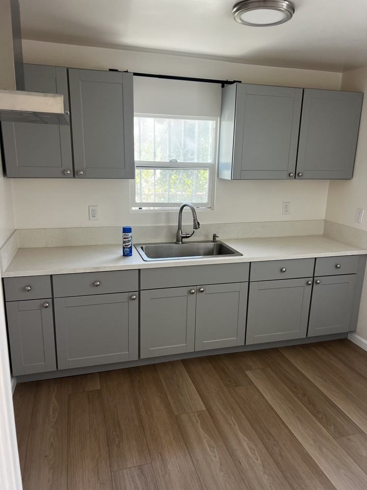 135 E 31st St #135 - Photo 5 of 19