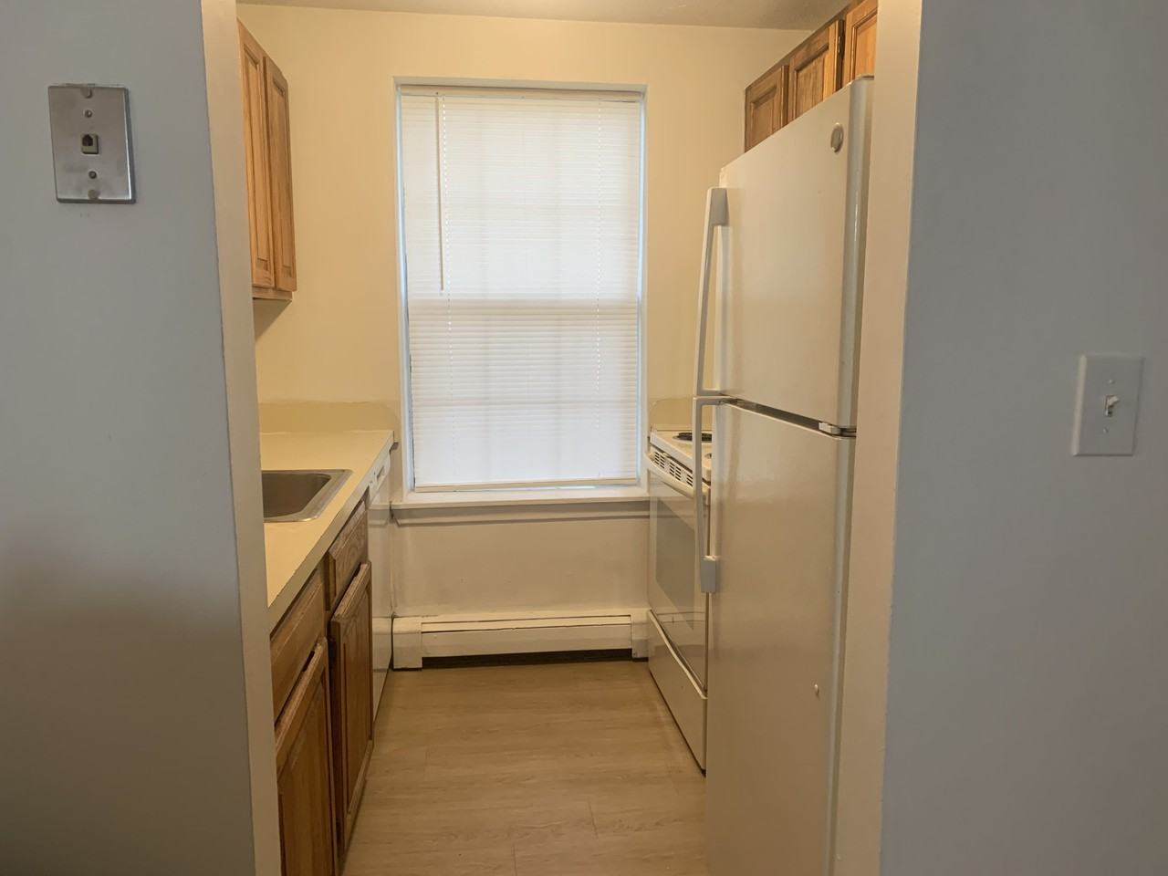 60 Van Block Ave #10A - Photo 5 of 5