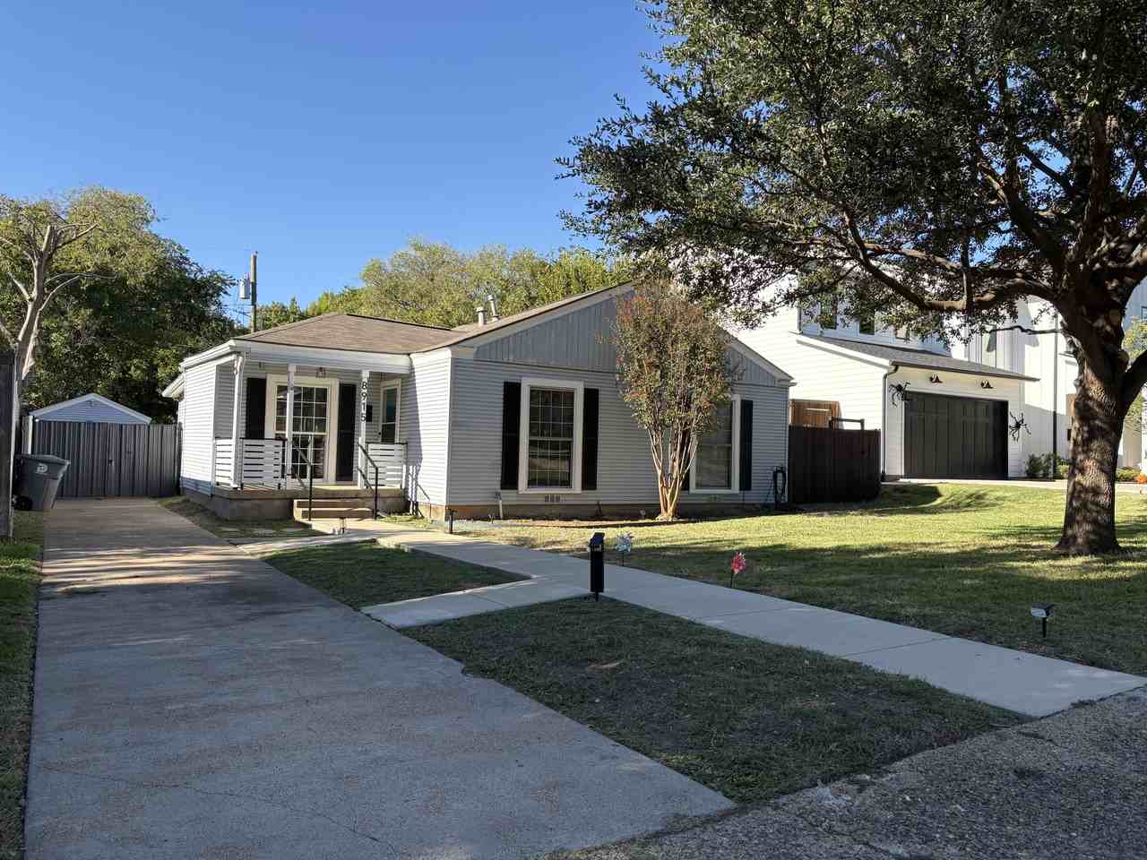 8915 Santa Clara Dr #NA - Photo 4 of 8