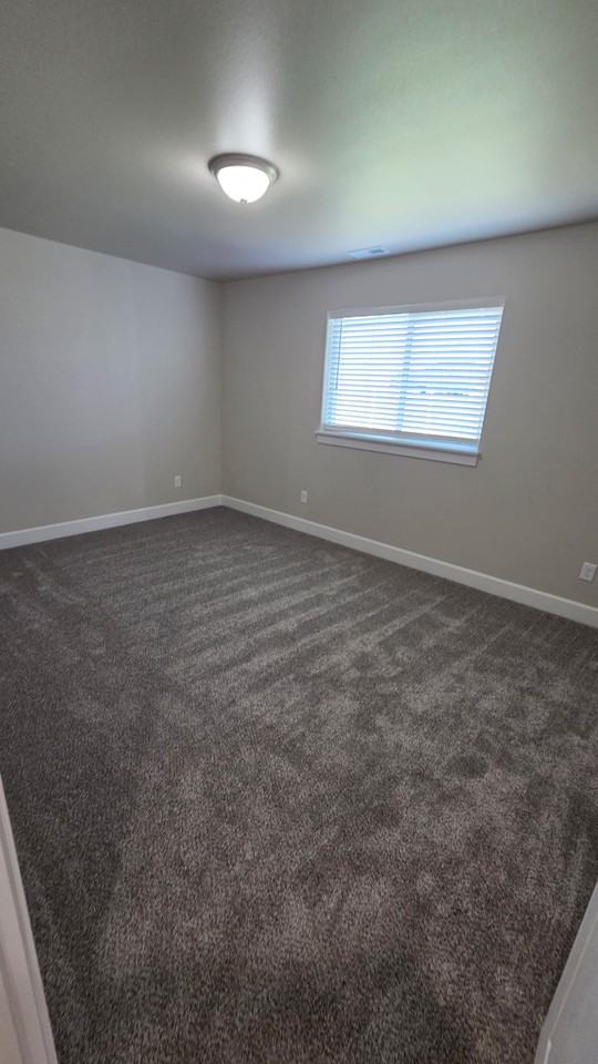 2405 S 47th Ave #NA - Photo 6 of 9