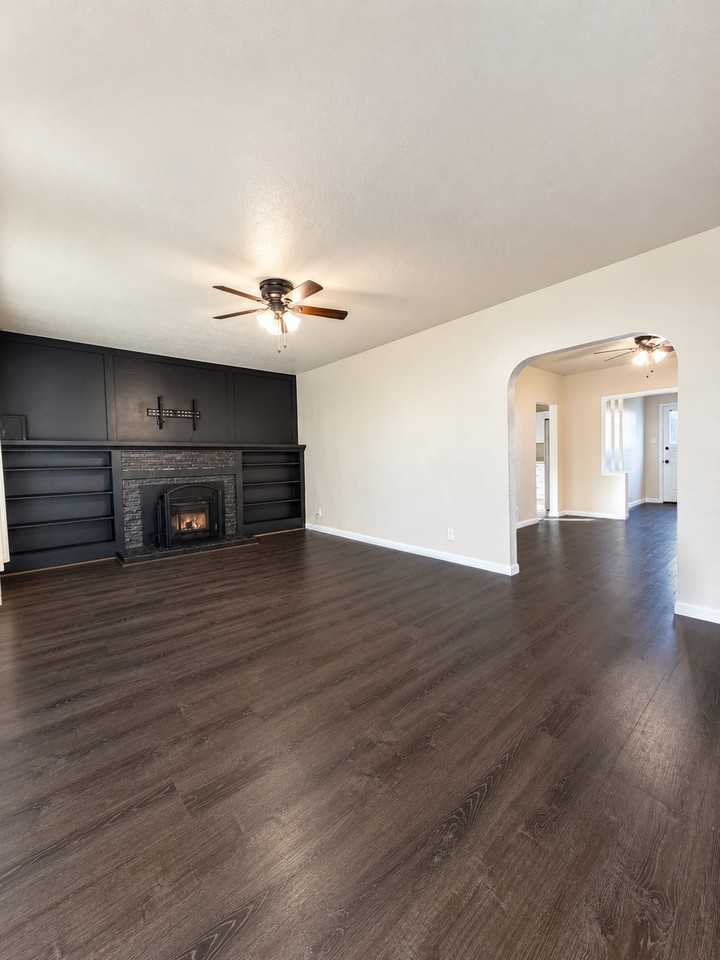 503 Ash St #NA - Photo 5 of 23