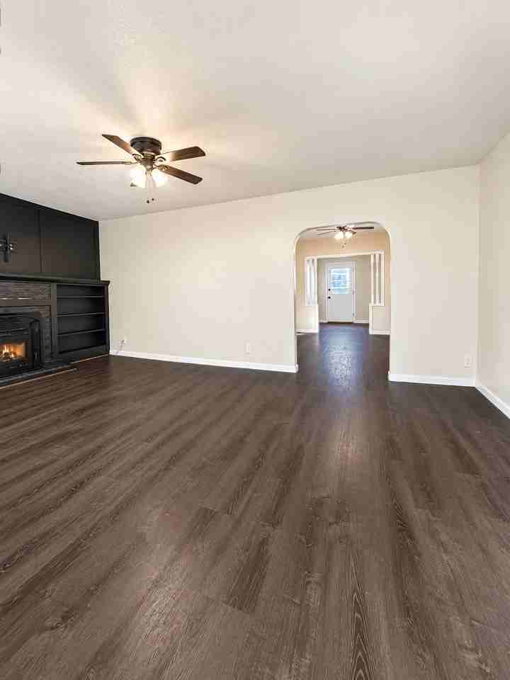 503 Ash St #NA - Photo 6 of 23