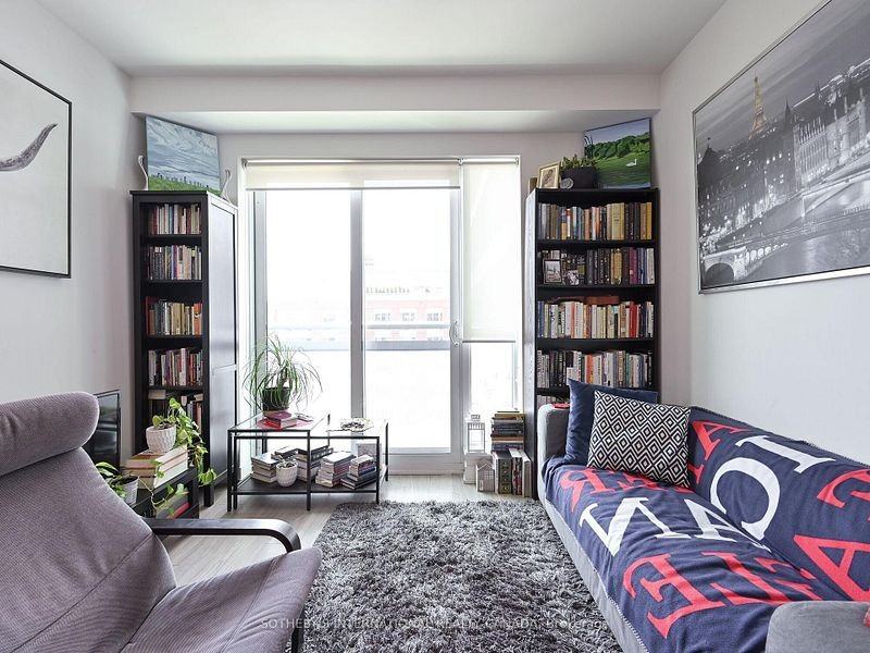 1830 Bloor Street West #813 - Photo 7 of 31