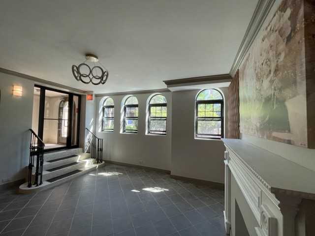 1824 North Lincoln Park West #106 - Photo 5 of 22