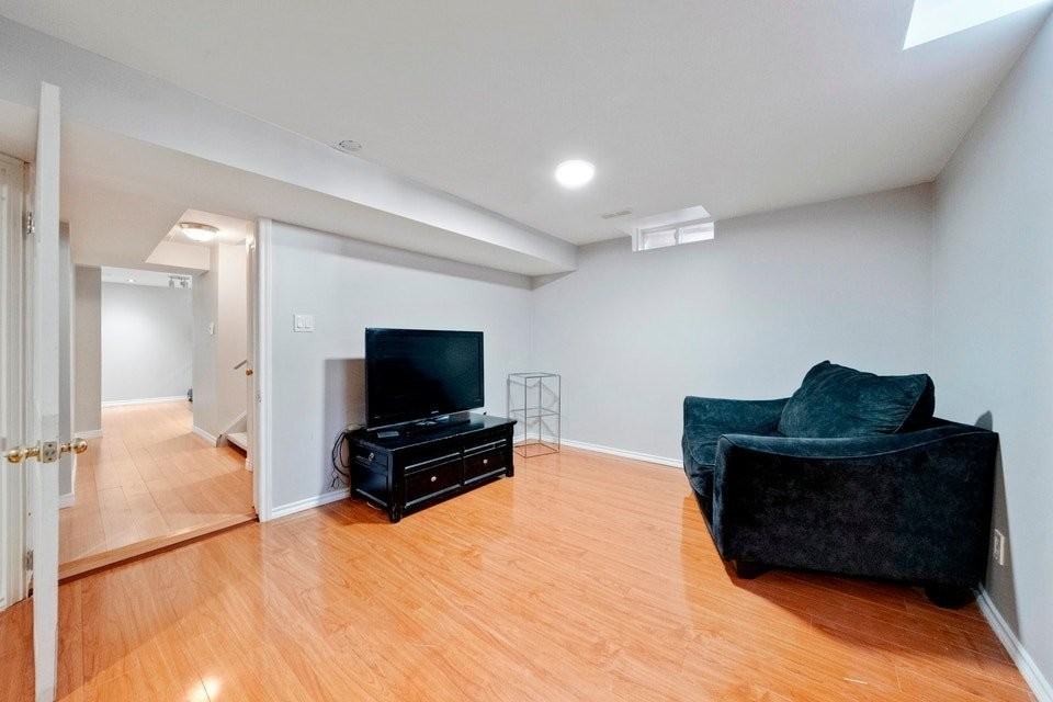 143 Rouge River Dr - Photo 2 of 8