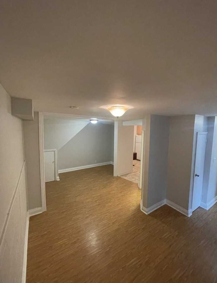 4 Arthur St S - Photo 7 of 9