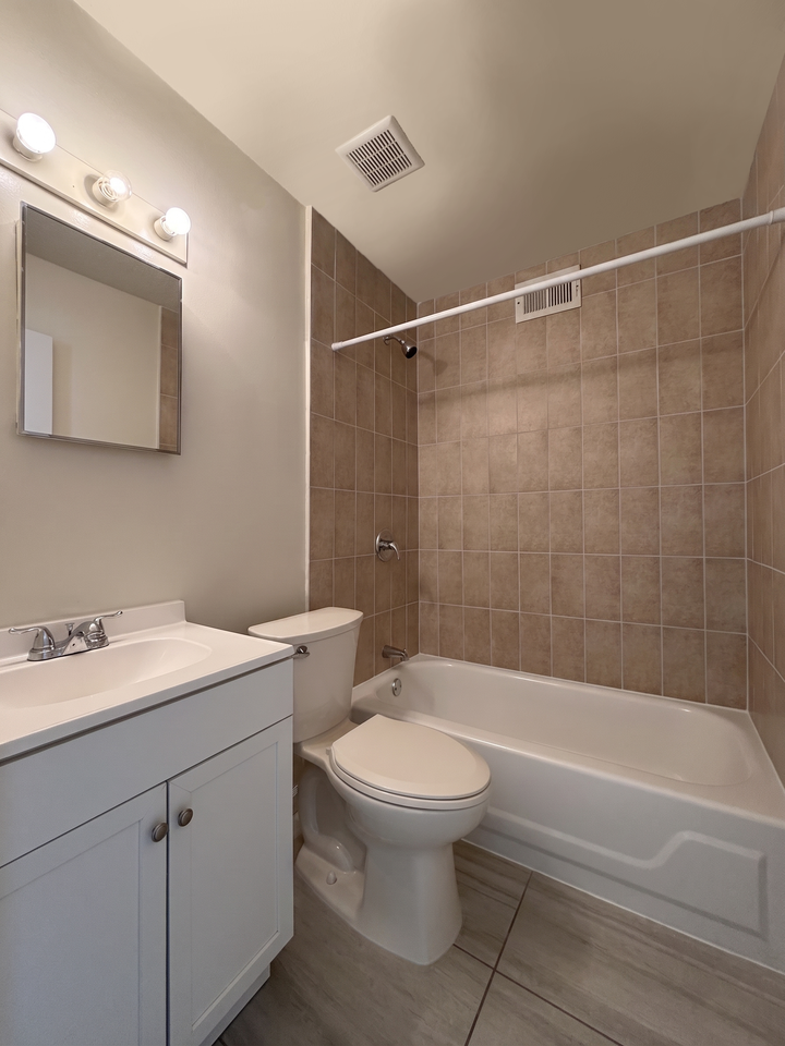1700 Morlye Pl #1700MP01 - Photo 6 of 13