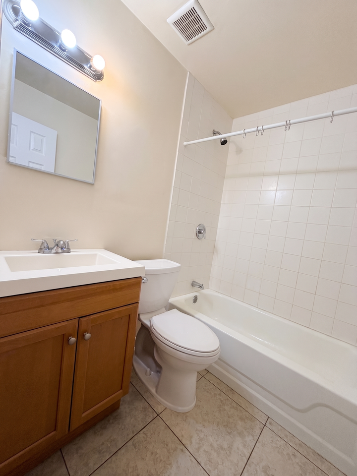 1695 Steve Way Dr #1695SW05 - Photo 4 of 12