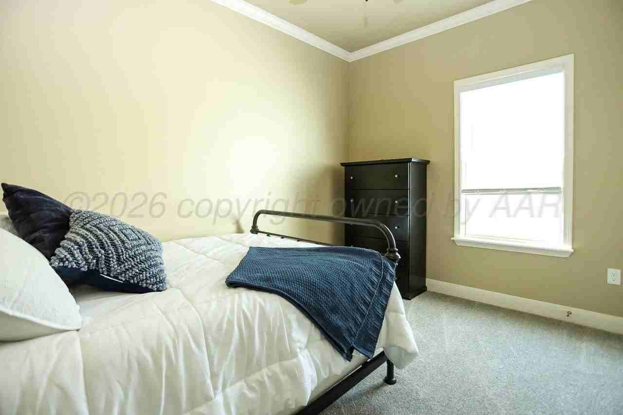 4913 Gloster St - Photo 7 of 8