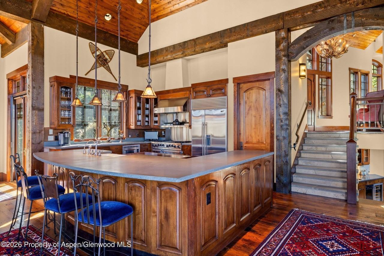1419 Wood Rd - Photo 7 of 32