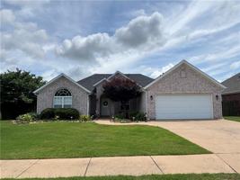 featured image of 3201 Sw Camden Dr