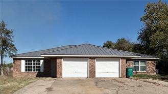 2103 W Roselawn St - Photo 1 of 1